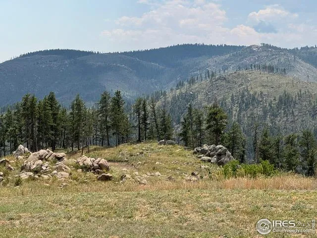 $185,400 | 865 Redstone Drive, Bellvue, CO 80512