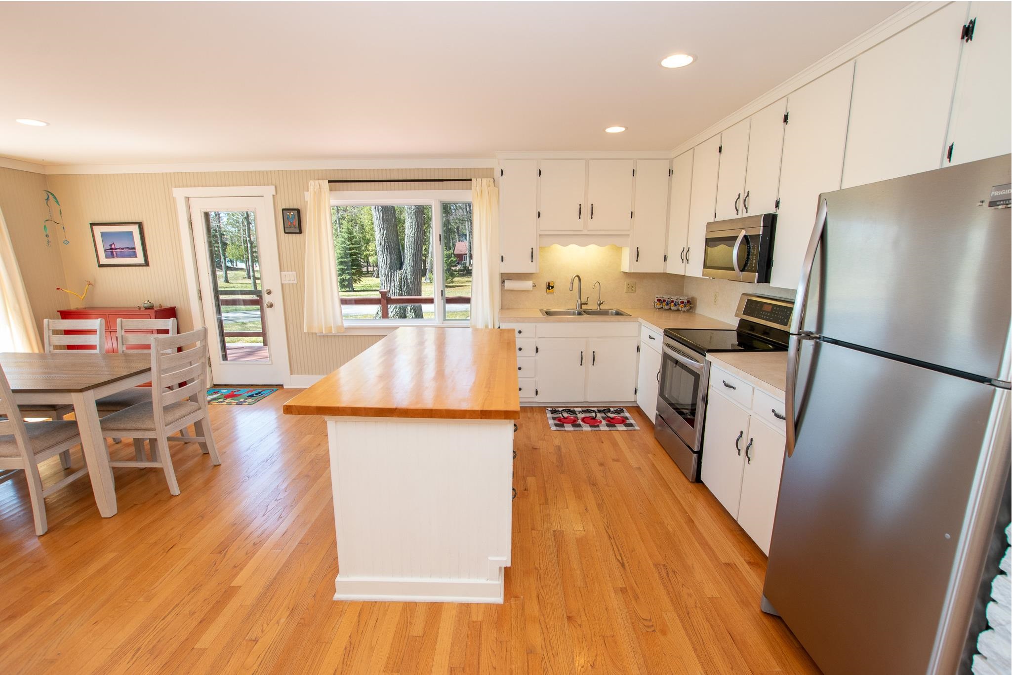 3784 South Lee Point Road Suttons Bay, MI 49682 - Photo 26 of 65