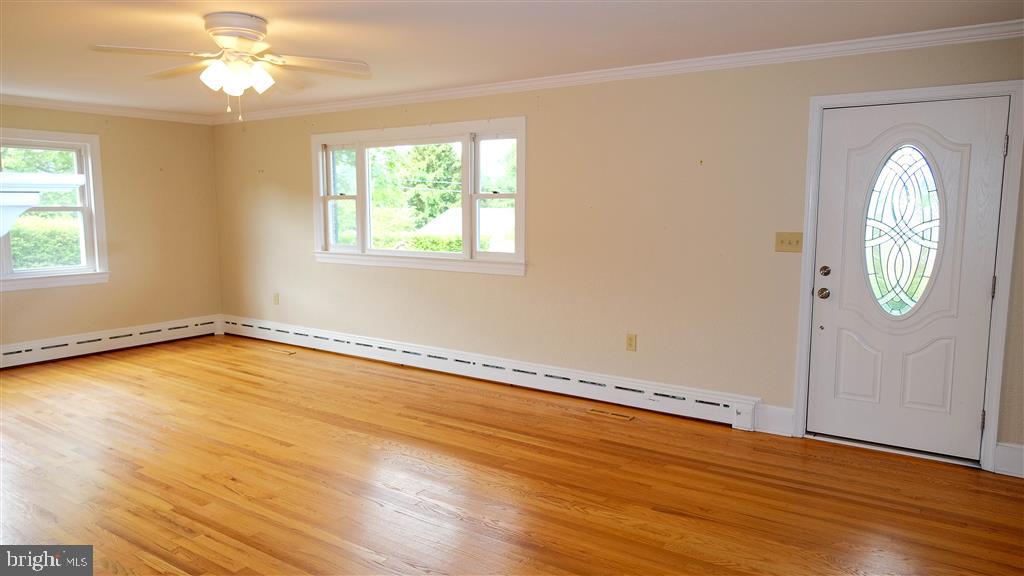 106 Accomac Road Front Royal, VA 22630 - Photo 4 of 14 Gallery Image 4