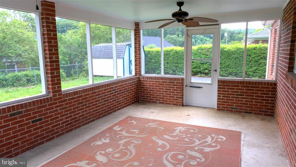 106 Accomac Road Front Royal, VA 22630 - Photo 6 of 14 Gallery Image 6
