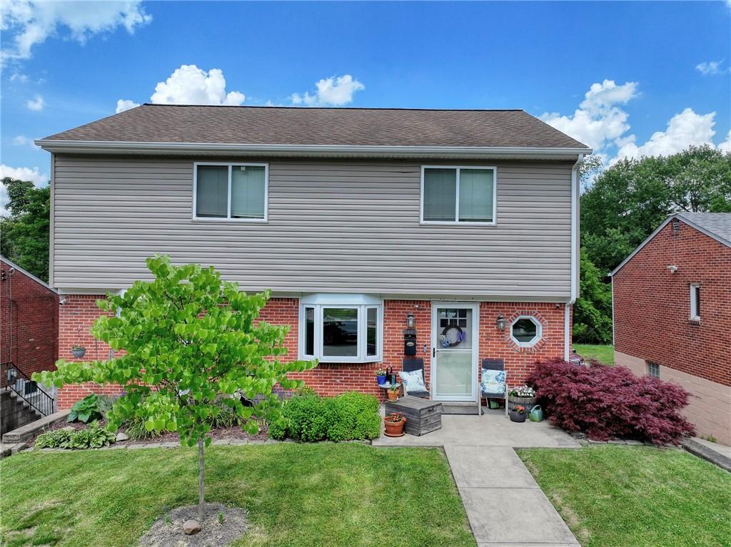 409 East Garden Road Pittsburgh, PA 15227 - Photo 3 of 27 Gallery Image 3