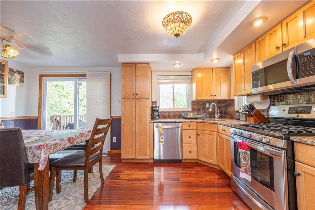 409 East Garden Road Pittsburgh, PA 15227 - Photo 7 of 27 Gallery Image 7