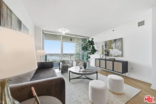 $9,999 | 13650 Marina Pointe Drive, Unit 1603, Marina del Rey, CA 90292