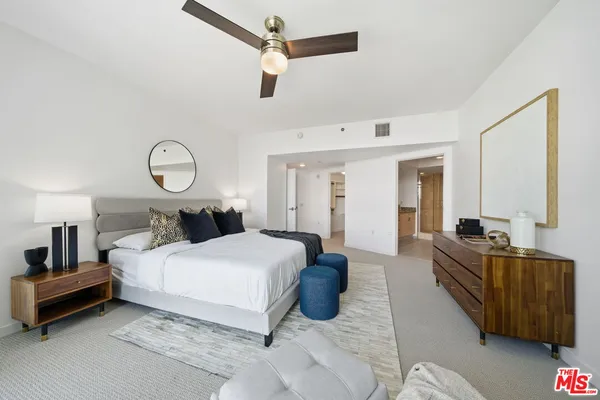 $9,999 | 13650 Marina Pointe Drive, Unit 1603, Marina del Rey, CA 90292