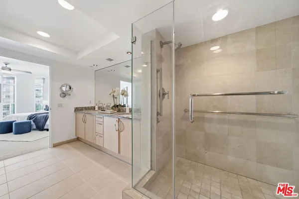 $9,999 | 13650 Marina Pointe Drive, Unit 1603, Marina del Rey, CA 90292