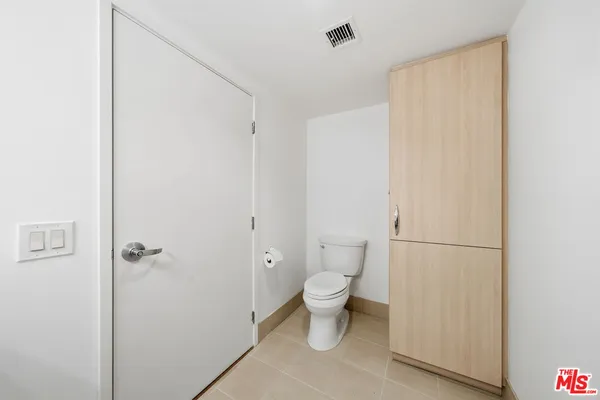 $9,999 | 13650 Marina Pointe Drive, Unit 1603, Marina del Rey, CA 90292