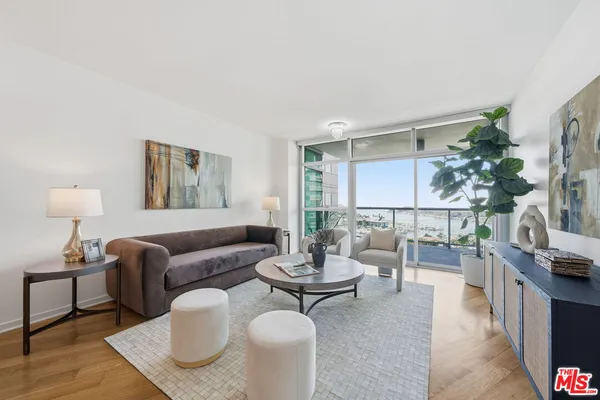 $9,999 | 13650 Marina Pointe Drive, Unit 1603, Marina del Rey, CA 90292