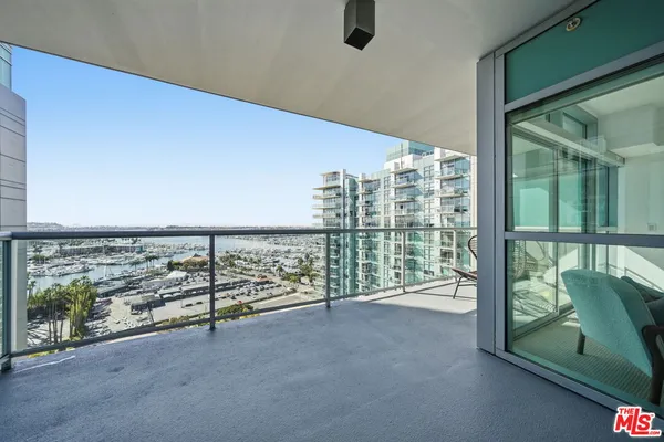 $9,999 | 13650 Marina Pointe Drive, Unit 1603, Marina del Rey, CA 90292