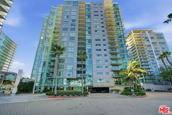 $9,999 | 13650 Marina Pointe Drive, Unit 1603, Marina del Rey, CA 90292