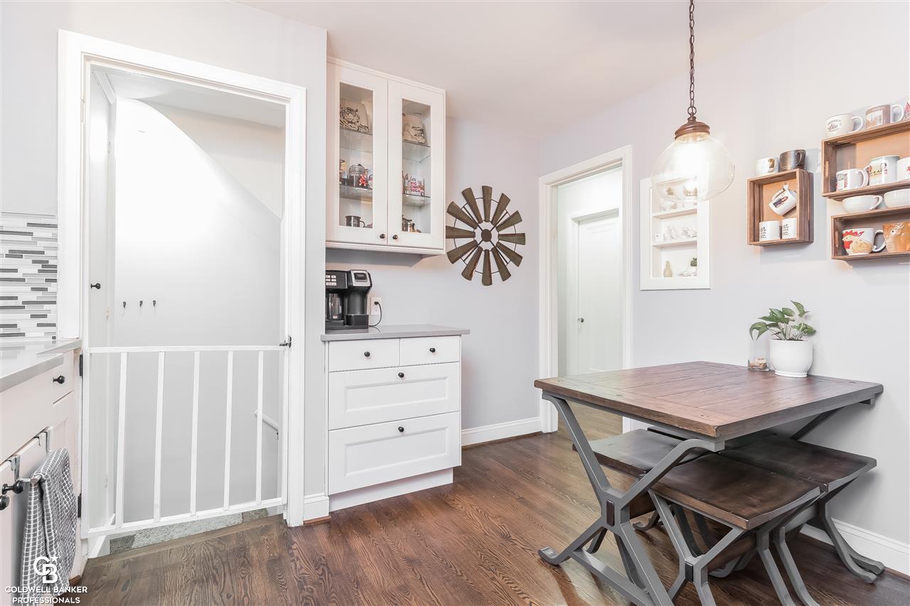 1136 Hawthorne Road Grosse Pointe, MI 48236 - Photo 5 of 36 Dining Area