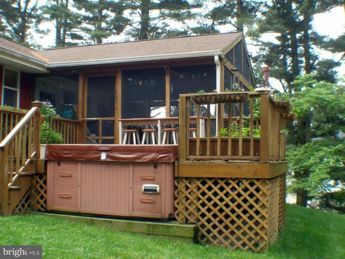 9934 Old Mill Road Ellicott City, MD 21042 - Photo 14 of 30 Hot tub!