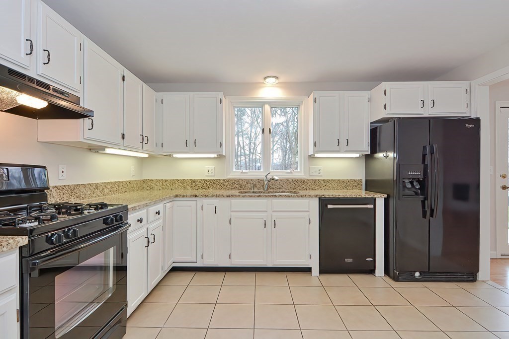 18 Timberline Road Millis, MA 02054 - Photo 9 of 26 Gallery Image 9