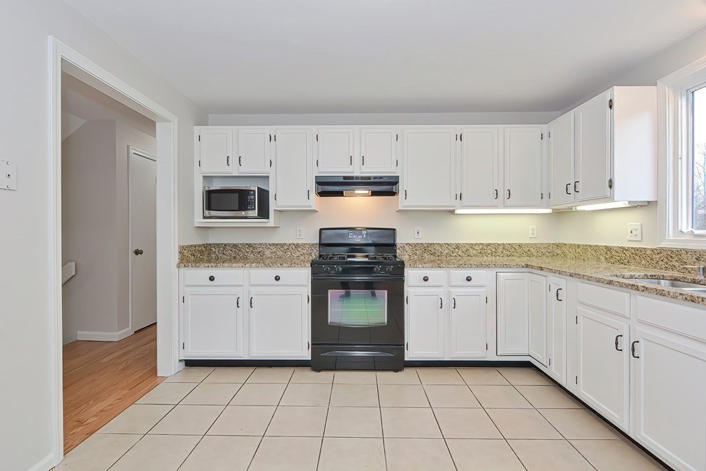 18 Timberline Road Millis, MA 02054 - Photo 10 of 26 Gallery Image 10