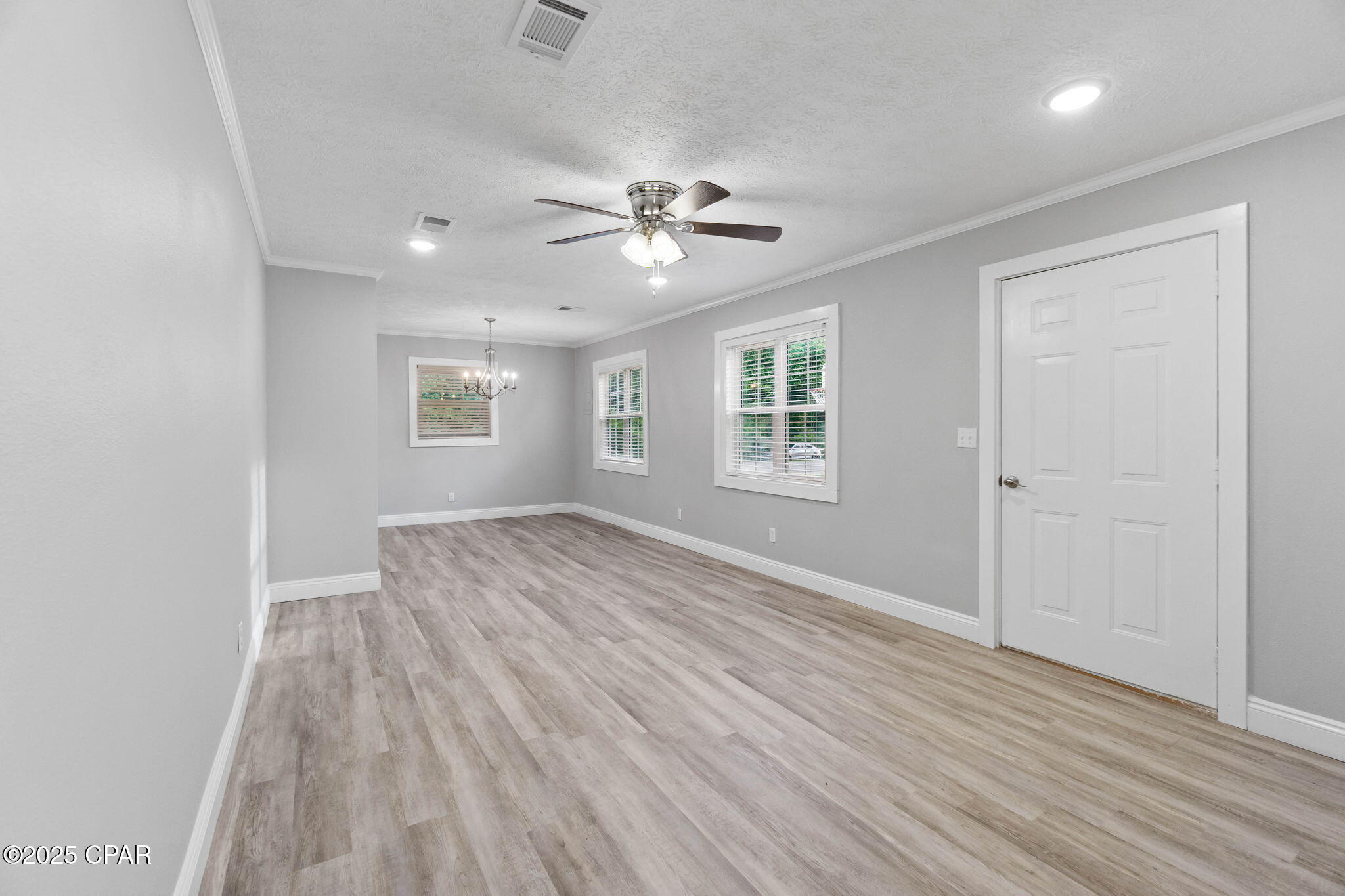 871 2nd Street Chipley, FL 32428 - Photo 6 of 38