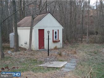 211 Dautrich Road Reading, PA 19606 - Photo 3 of 12