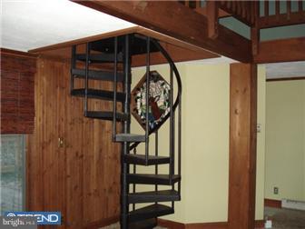 211 Dautrich Road Reading, PA 19606 - Photo 6 of 12
