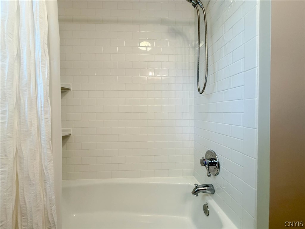 1400 Old Burrstone Road Utica, NY 13502 - Photo 26 of 48