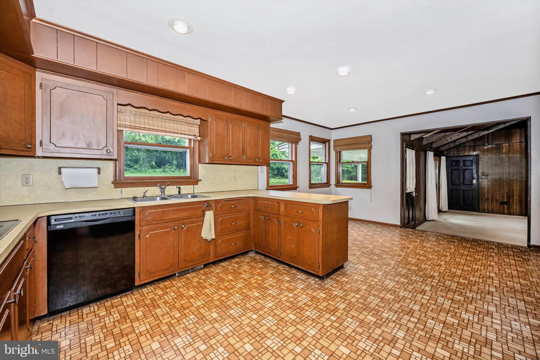5801 Meadow Road Frederick, MD 21702 - Photo 12 of 52