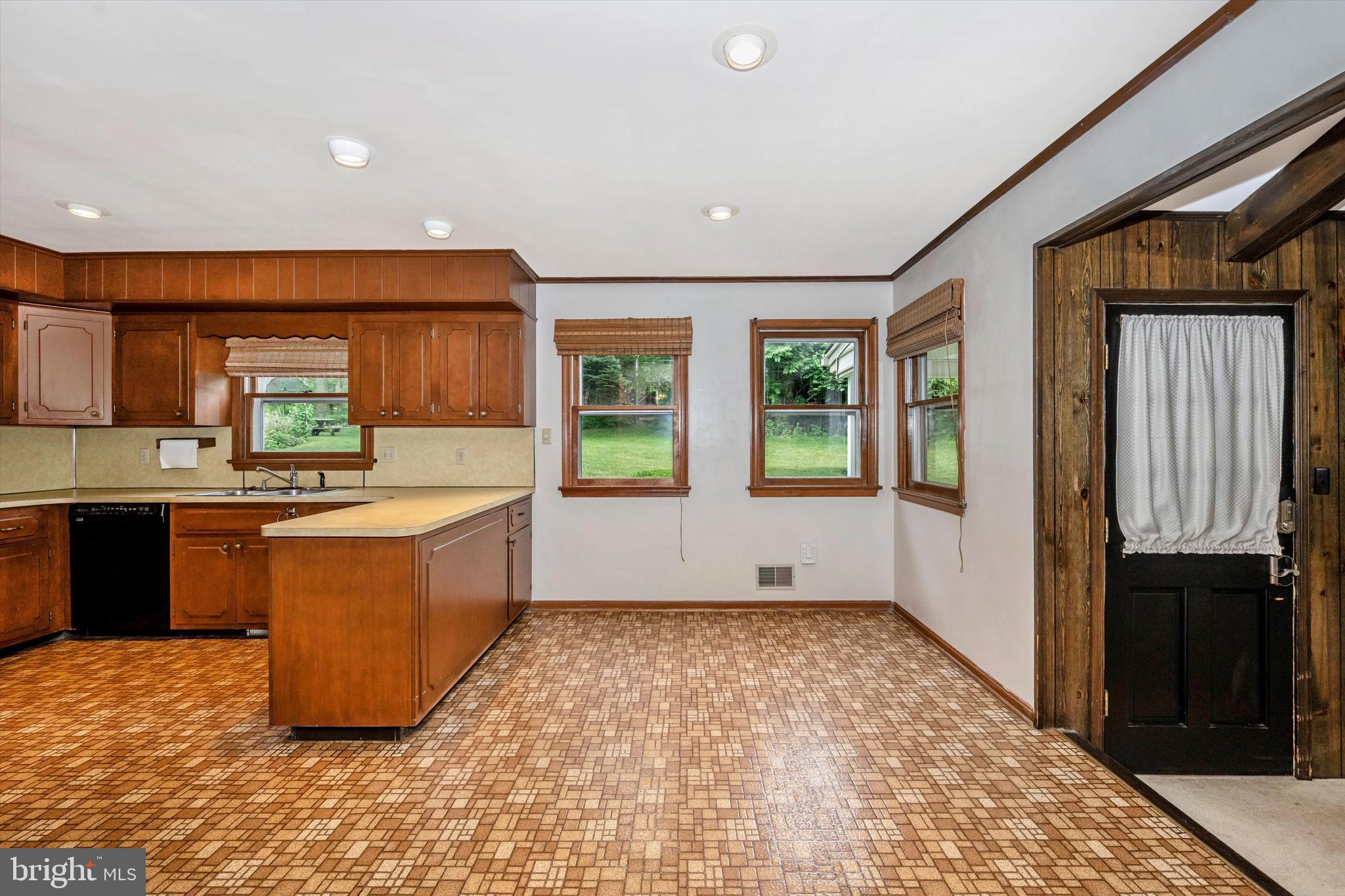 5801 Meadow Road Frederick, MD 21702 - Photo 15 of 52