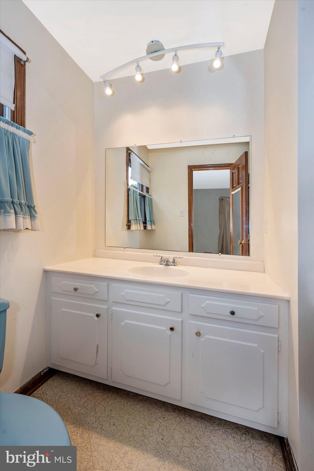5801 Meadow Road Frederick, MD 21702 - Photo 23 of 52