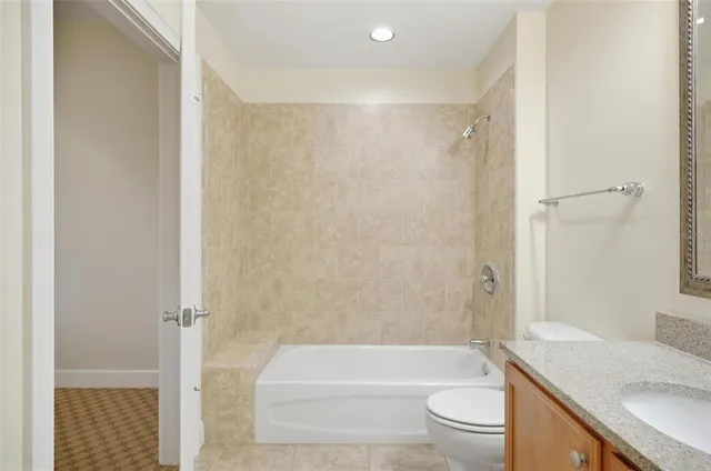 $2,695 | 102 Yacht Harbor Drive, Unit 376, Palm Coast, FL 32137