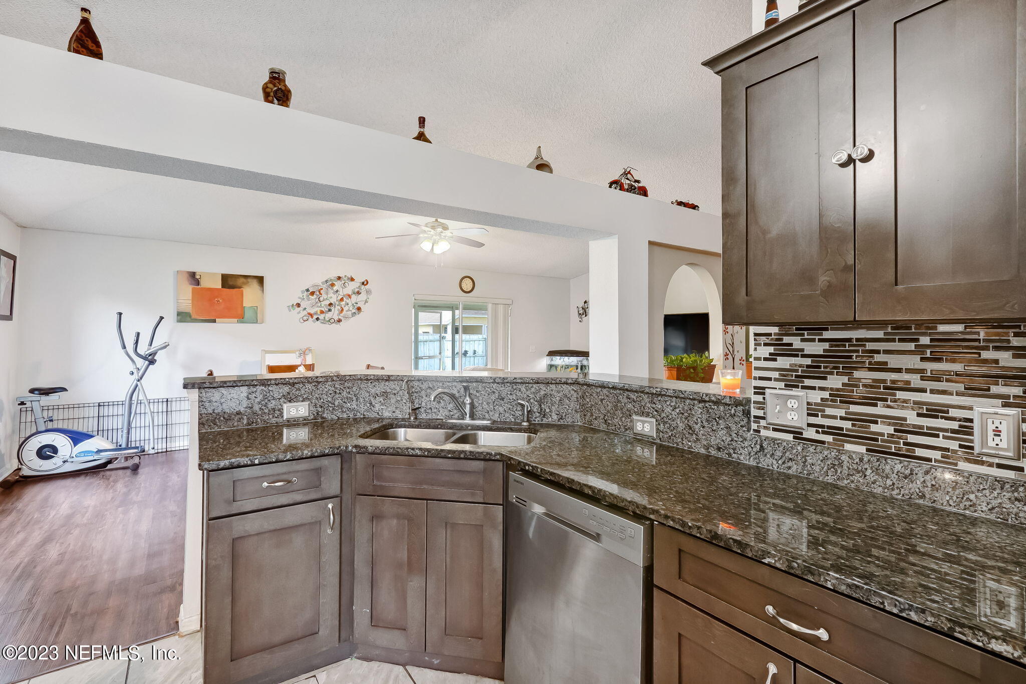 10319 Red Tip Road Jacksonville, FL 32218 - Photo 18 of 79 18-web-or-mls-56_10319 Red Tip Rd