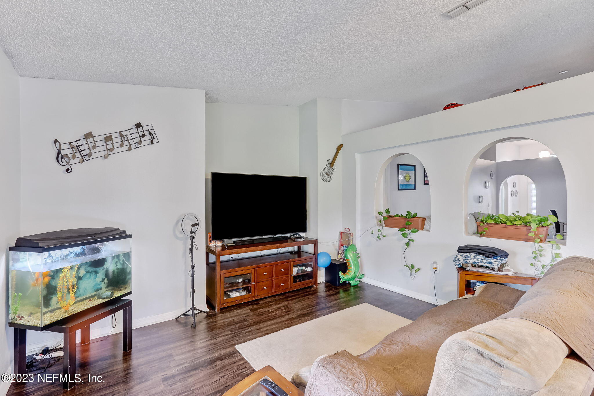 10319 Red Tip Road Jacksonville, FL 32218 - Photo 23 of 79 23-web-or-mls-27_10319 Red Tip Rd