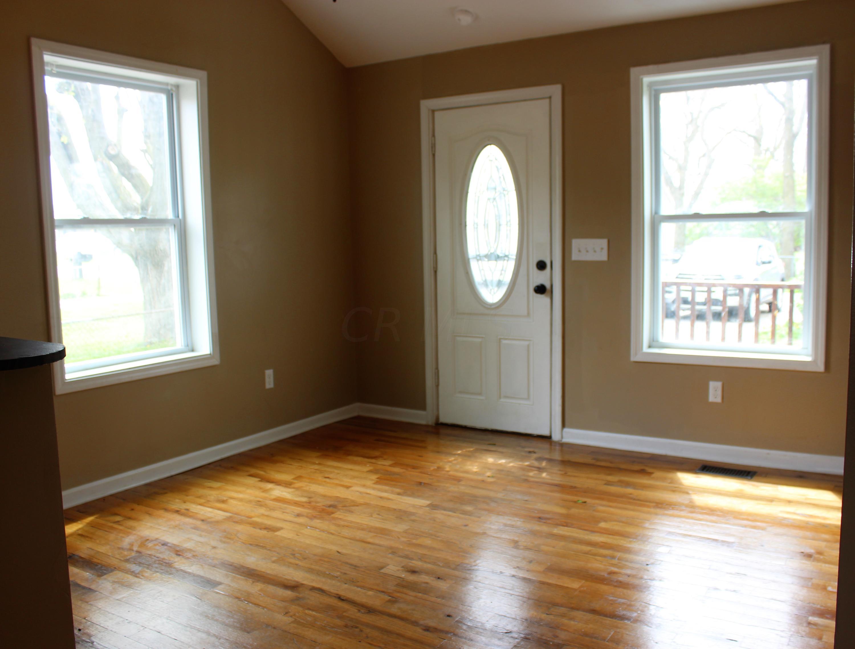 490 Rumsey Road Columbus, OH 43207 - Photo 3 of 15 Gallery Image 3
