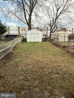 12126 Aster Road Philadelphia, PA 19154 - Photo 27 of 32 a view of a yard with brick house