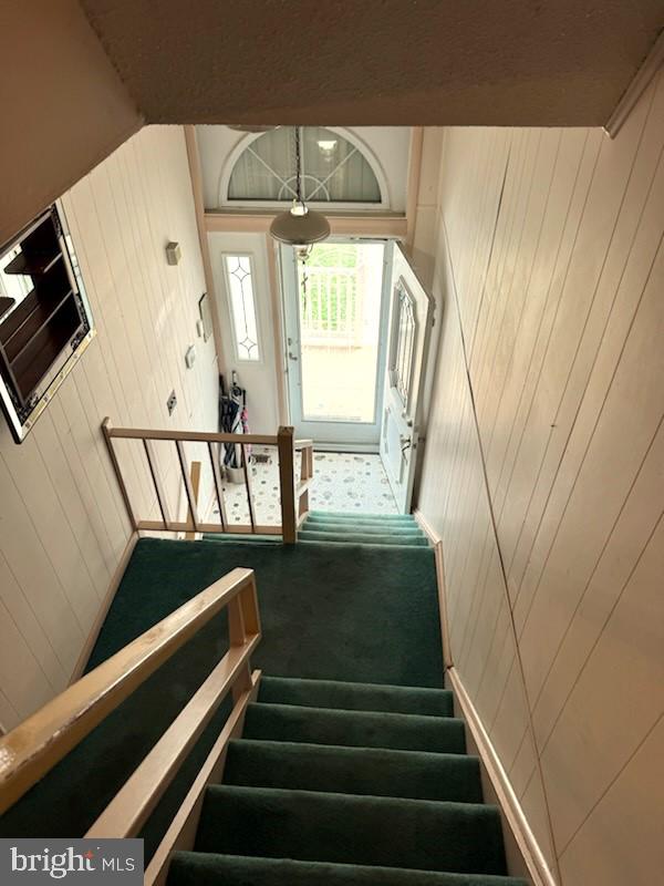 12126 Aster Road Philadelphia, PA 19154 - Photo 3 of 32 a view of entryway