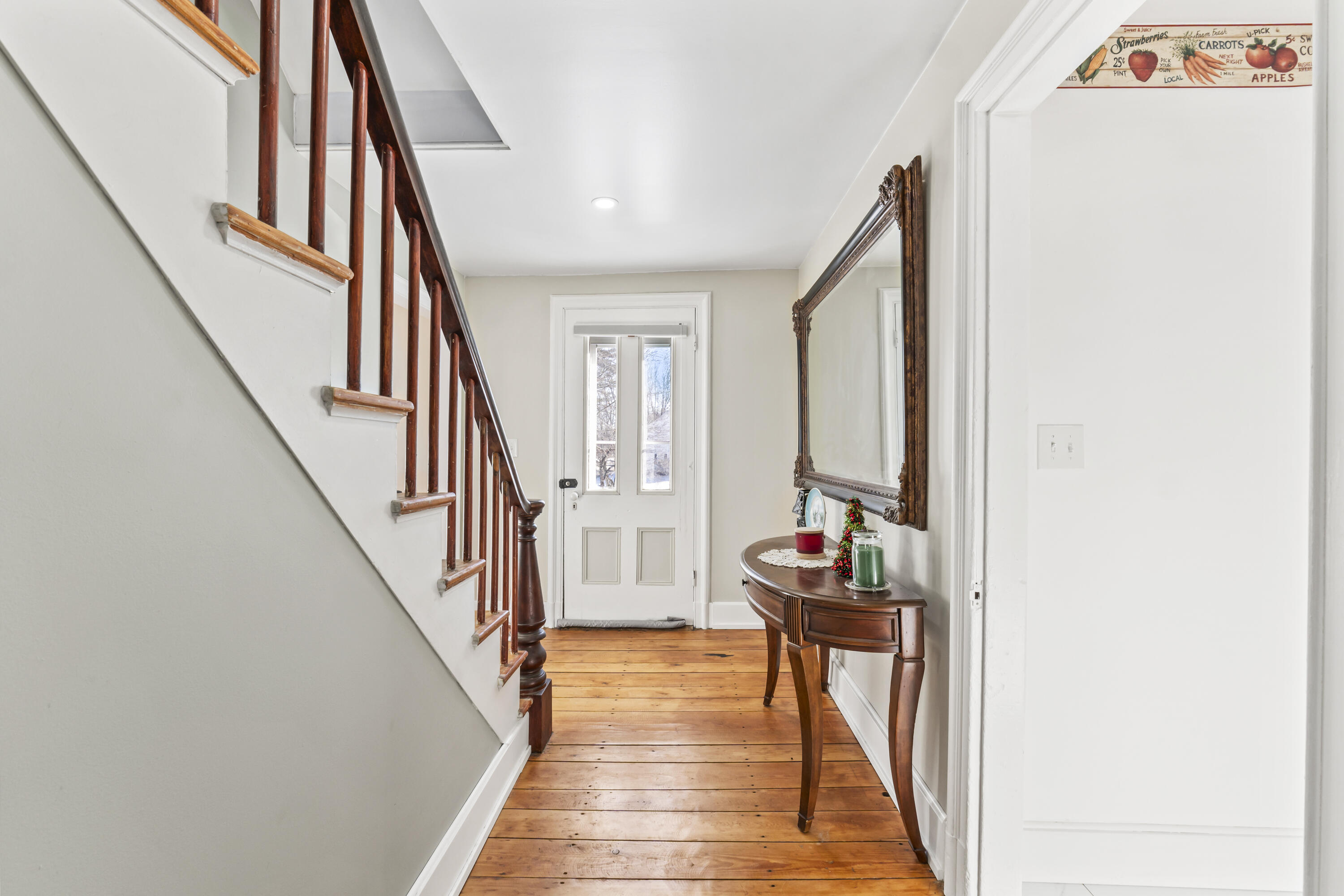 26 Spring Street Mechanic Falls, ME 04256 - Photo 13 of 45 Hallway