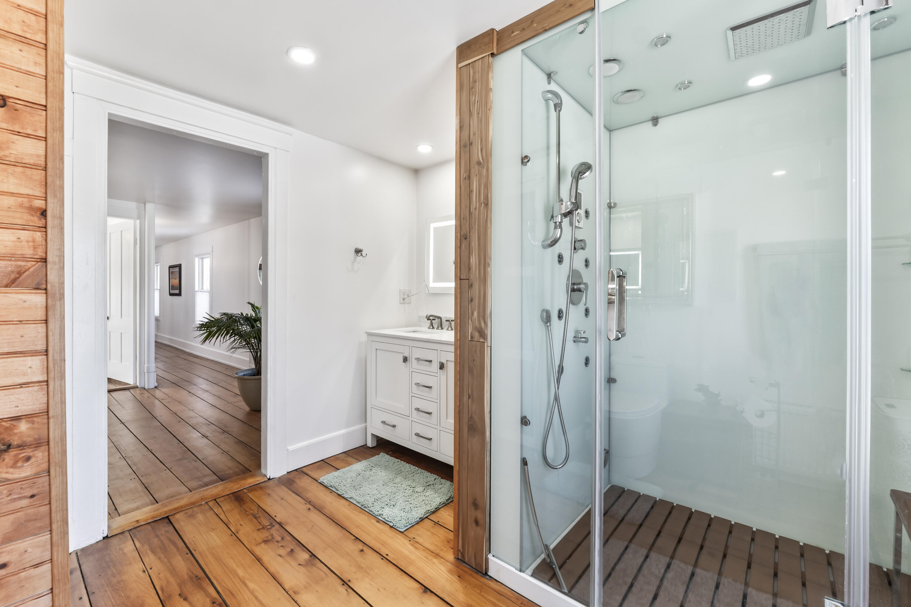 26 Spring Street Mechanic Falls, ME 04256 - Photo 21 of 45 Upstairs Bathroom