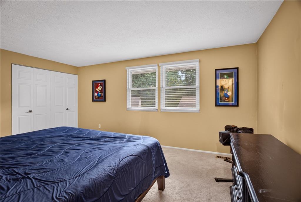 528 Hunters Path Road Bridgeville, PA 15017 - Photo 19 of 41 Gallery Image 19