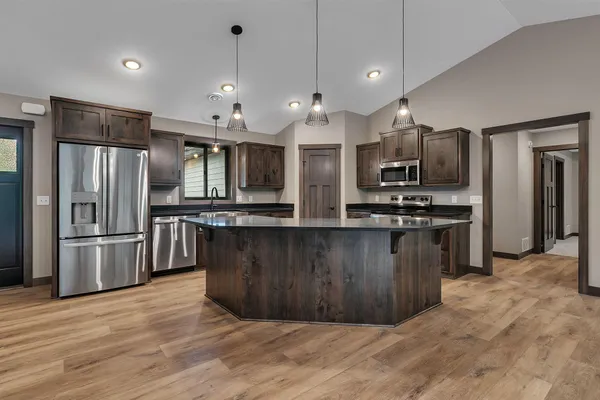 $559,900 | 11940 Fiber Drive, Baxter, MN 56425