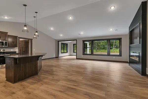 $559,900 | 11940 Fiber Drive, Baxter, MN 56425