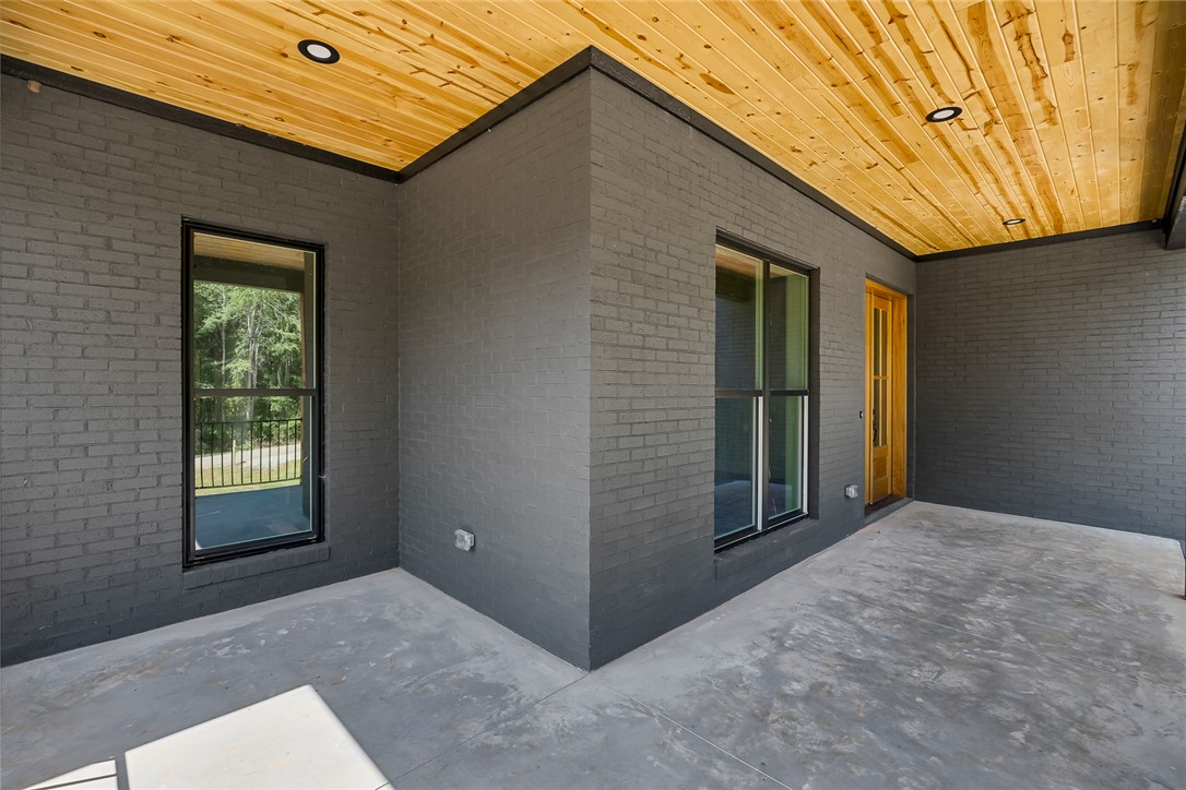 220 Presher Road Anderson, SC 29625 - Photo 3 of 28 Gallery Image 3