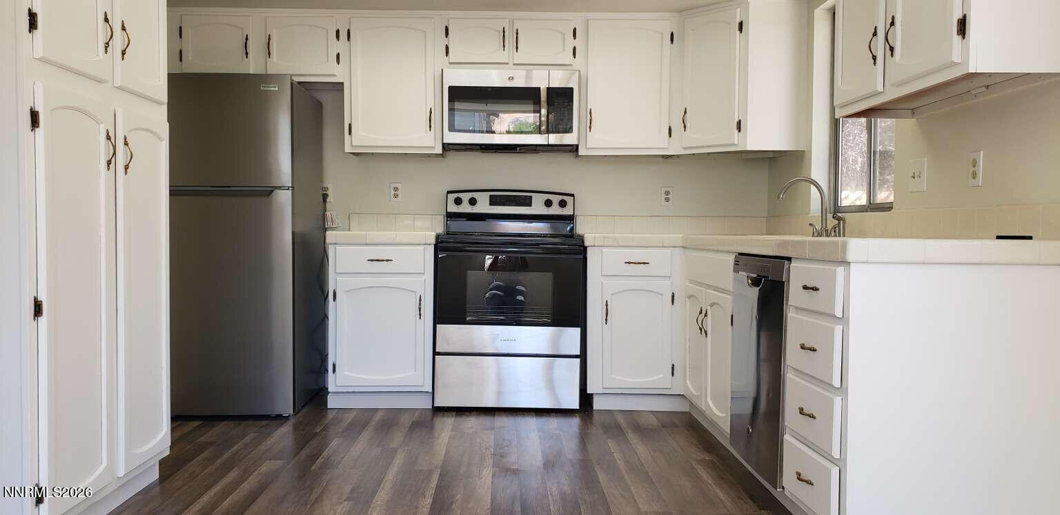 1850 Del Rosa Way Sparks, NV 89434 - Photo 3 of 6 Liu.3