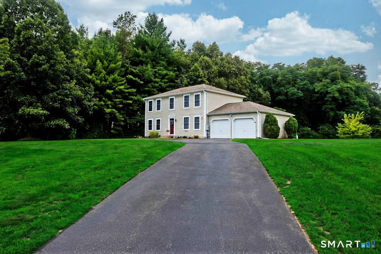 31 Broadleaf Circle Suffield, CT 06093 - Photo 1 of 19 Gallery Image 1