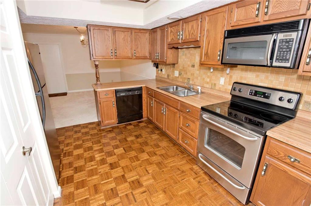 7454 Sylvan Ridge Road Indianapolis, IN 46240 - Photo 14 of 39 Gallery Image 14