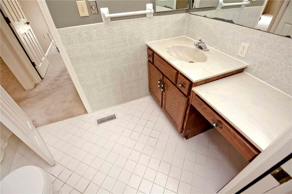 7454 Sylvan Ridge Road Indianapolis, IN 46240 - Photo 26 of 39 Gallery Image 26