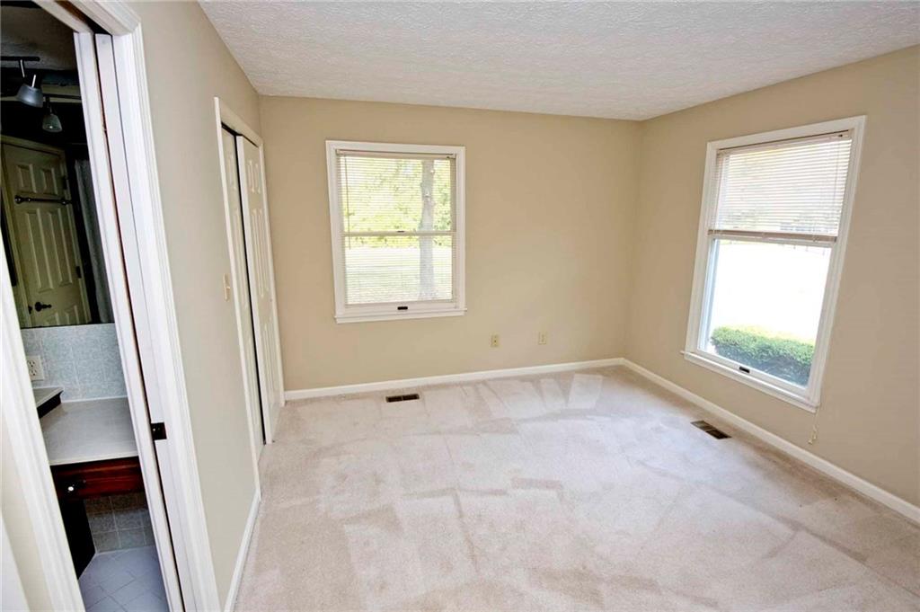 7454 Sylvan Ridge Road Indianapolis, IN 46240 - Photo 28 of 39 Gallery Image 28