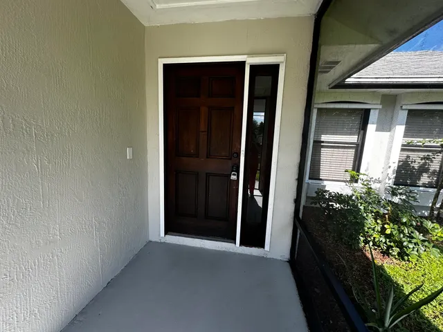 $2,800 | 2562 Southwest Kenilworth Street, Port St. Lucie, FL 34953