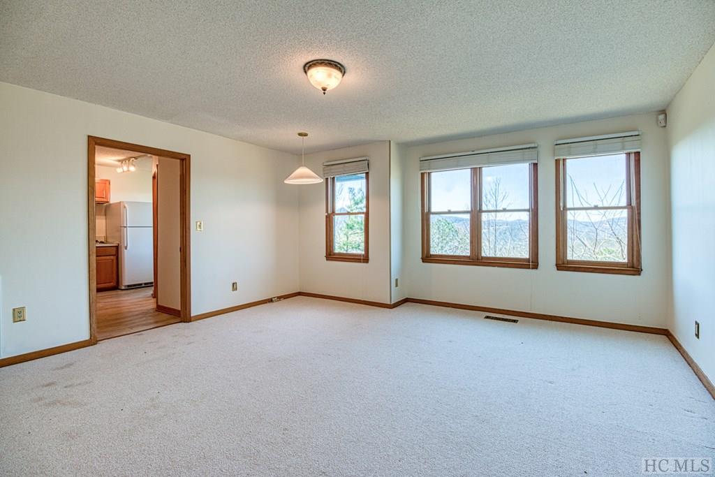142 Eagle Ridge Road, Unit 2301 Sapphire, NC 28774 - Photo 20 of 22 Gallery Image 20