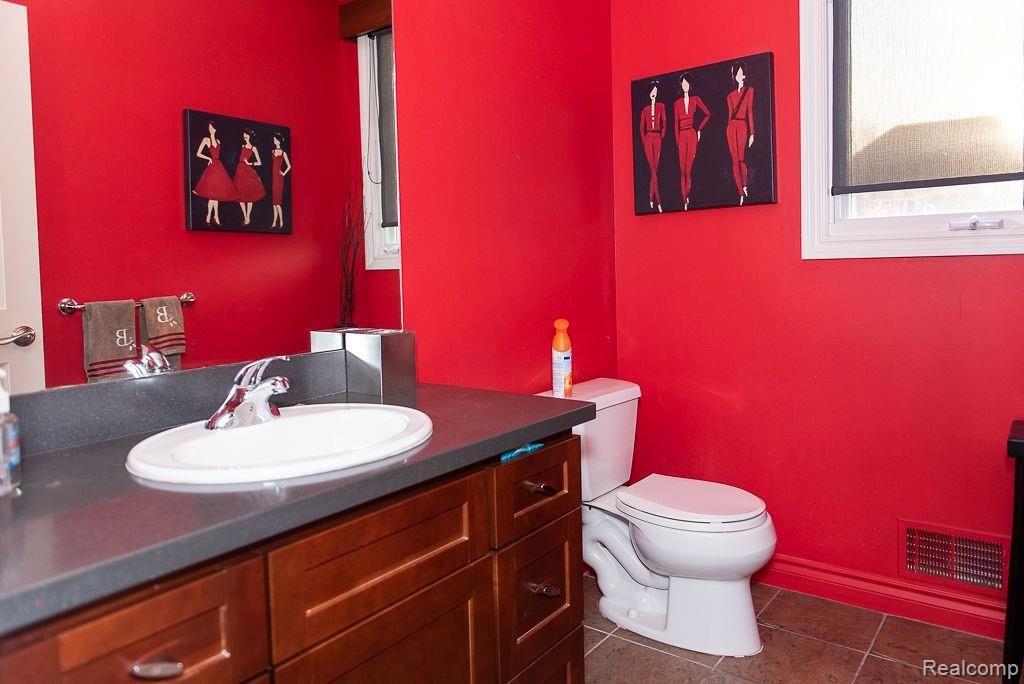 1422 Galena Rochester Hills, MI 48306 - Photo 20 of 47