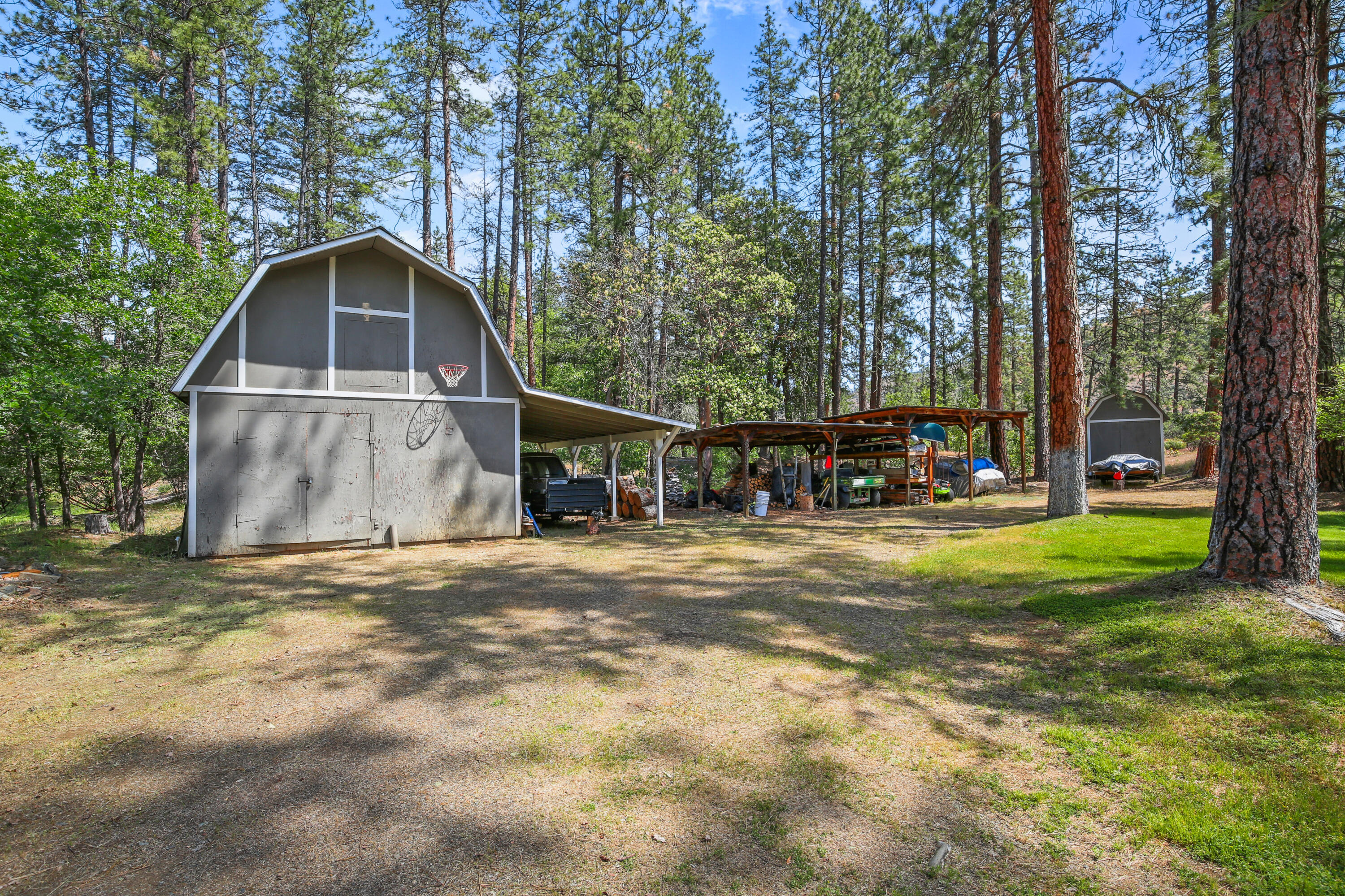 5900 Upper Applegate Road Jacksonville, OR 97530 - Photo 40 of 48