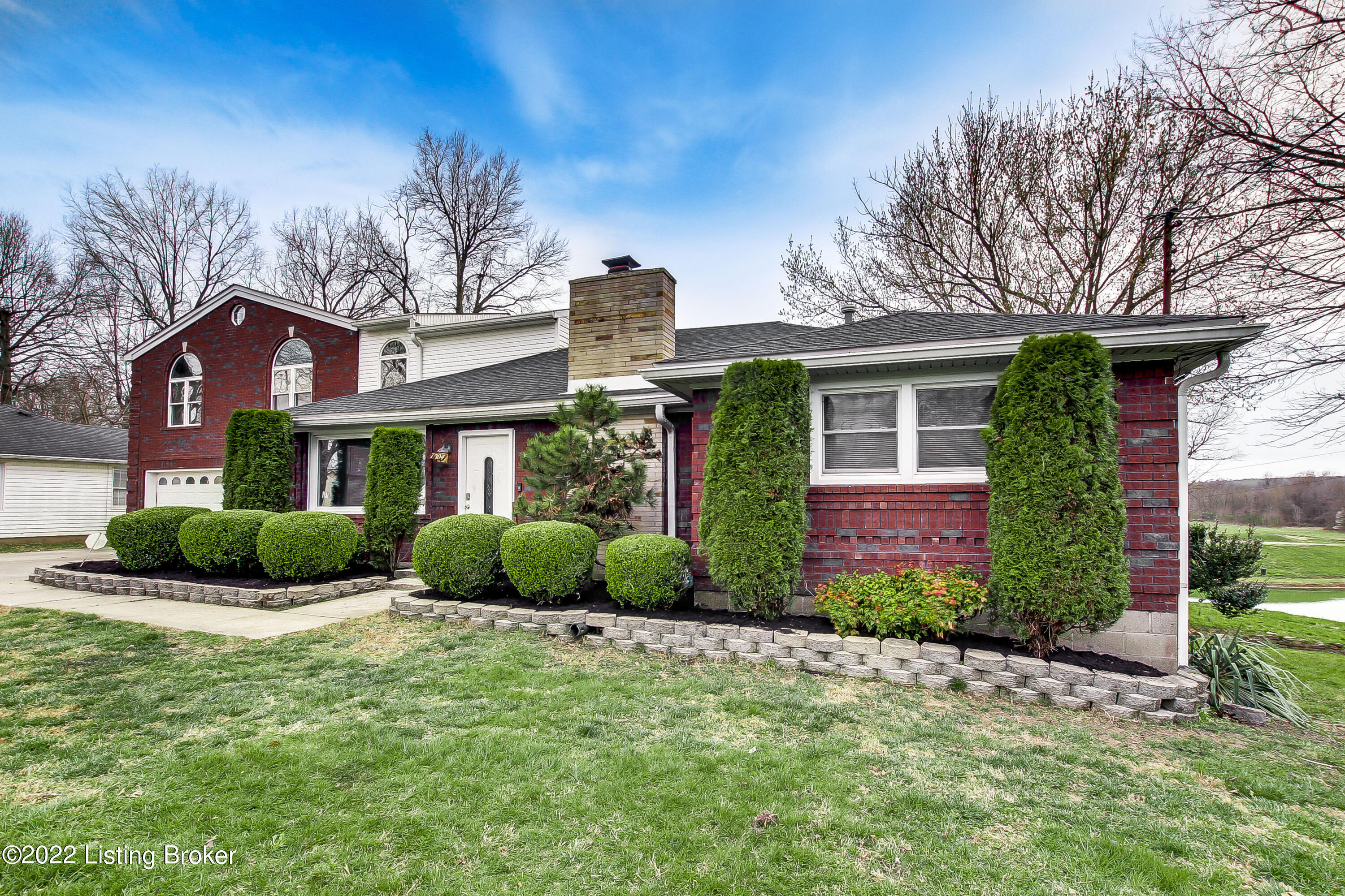 7204 Whipple Road Louisville, KY 40272 - Photo 7 of 59 7204_WhippleRd_40272_102