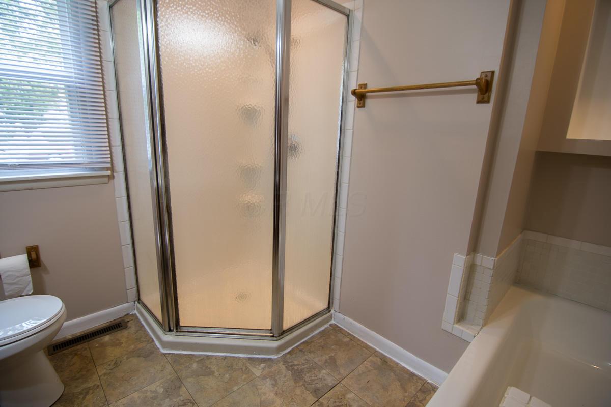 239 Darbyhurst Road Columbus, OH 43228 - Photo 14 of 25 Gallery Image 14