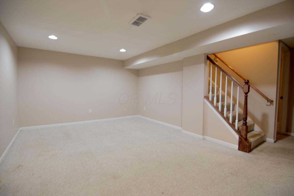 239 Darbyhurst Road Columbus, OH 43228 - Photo 16 of 25 Gallery Image 16