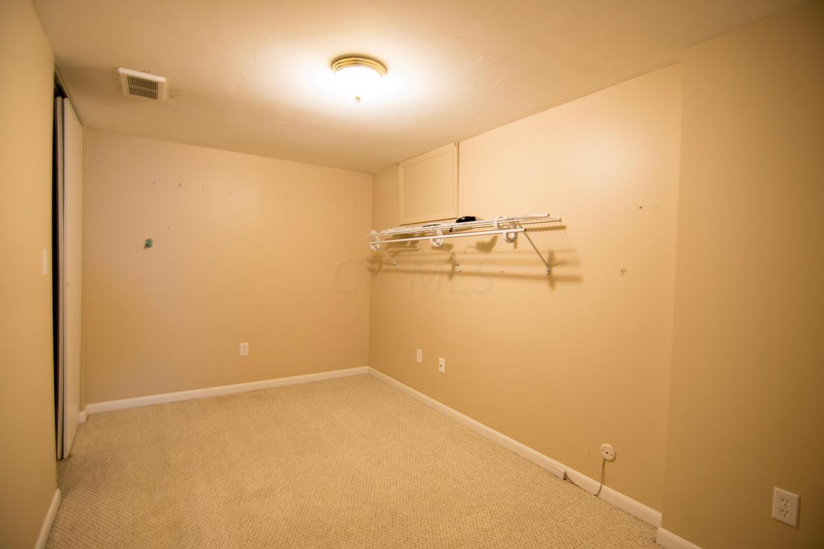 239 Darbyhurst Road Columbus, OH 43228 - Photo 17 of 25 Gallery Image 17