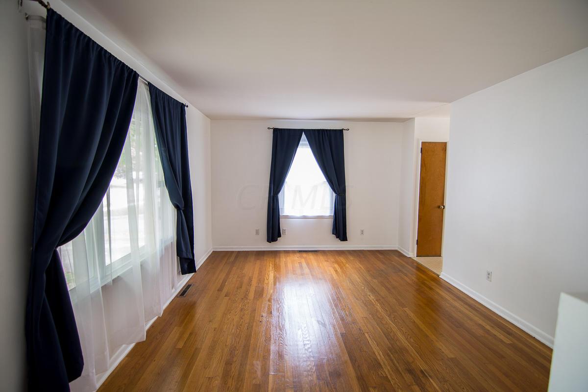 239 Darbyhurst Road Columbus, OH 43228 - Photo 2 of 25 Gallery Image 2